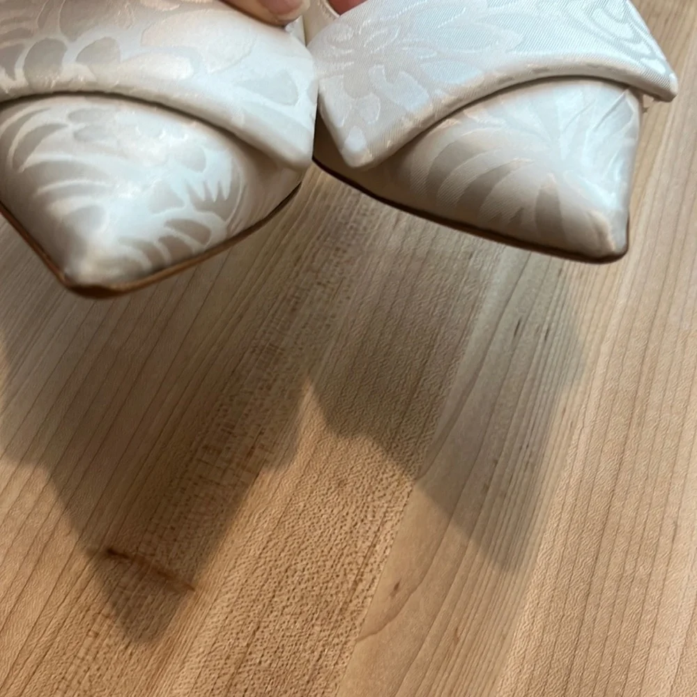 New Something Blue Halen Heels size 10 BUT